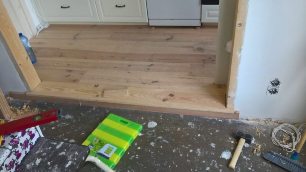 nieuwe houten vloer keuken